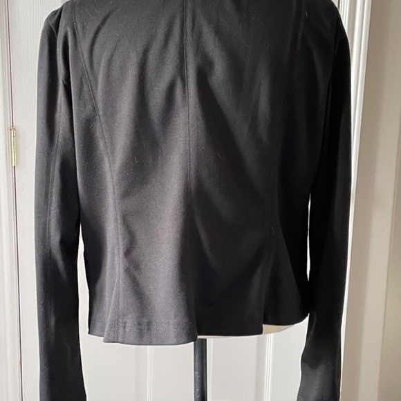 Ladies light jacket - Picture 3 of 3